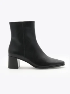Adare Boot Black