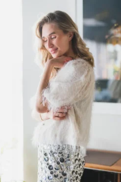 Aisa Frilly Blouse Creme