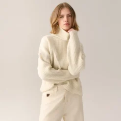 Alba Ribbed Turtleneck Ecu