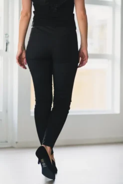 Angelie Pure 238 Black