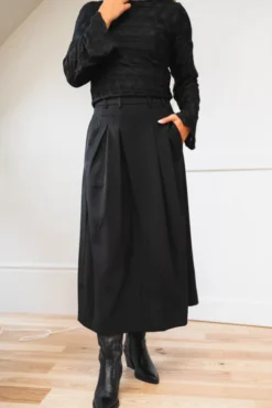 Anya Pleat Skirt Black