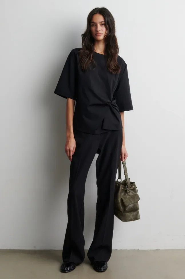 Arkai Drape Tee Black