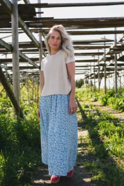Astrid HW Skirt Q Harbor Flower