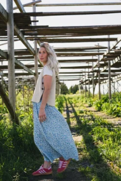 Astrid HW Skirt Q Harbor Flower