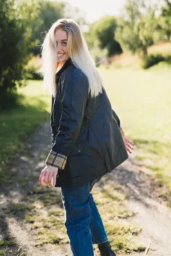 Beadnell Wax Jacket Navy