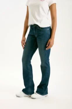Becca MR Bootcut Doris