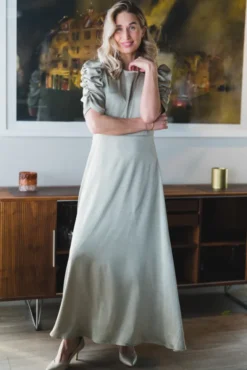 Benuti Solid Dress Light Green