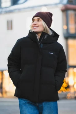 Besseggen Light Short Black