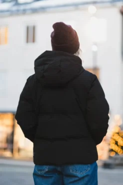 Besseggen Light Short Black
