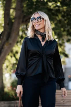 Blair Blouse Semi Rich Black