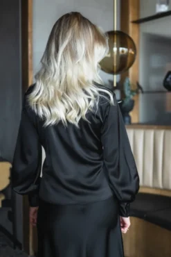 Blair Blouse Semi Rich Black