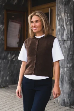 Bondie Hope Vest Hot Fudge