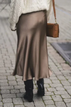 Bovary Skirt Dark Taupe