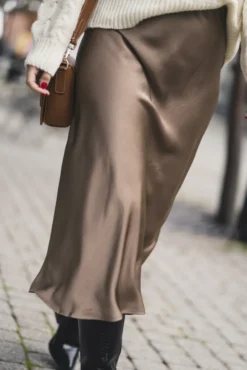 Bovary Skirt Dark Taupe