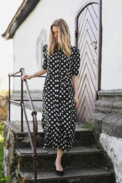 Charlotte Floral Creme Fleur Black