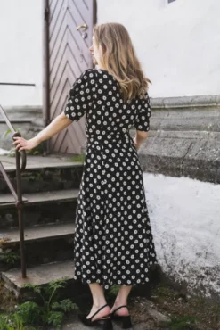 Charlotte Floral Creme Fleur Black
