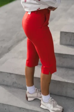 Clara Capri 285 Poppy Red