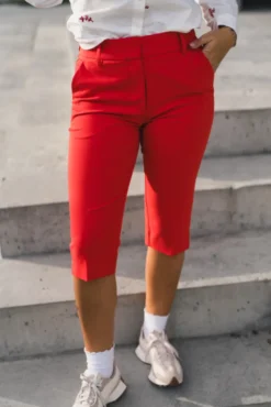 Clara Capri 285 Poppy Red