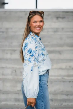 Cleo LS Shirt Skyway Cleo Print