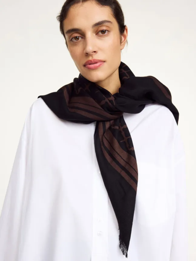Cornelis Wool Scarf Dark Chokolate