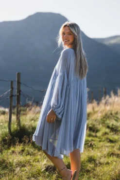 Dawn Solid Light Blue