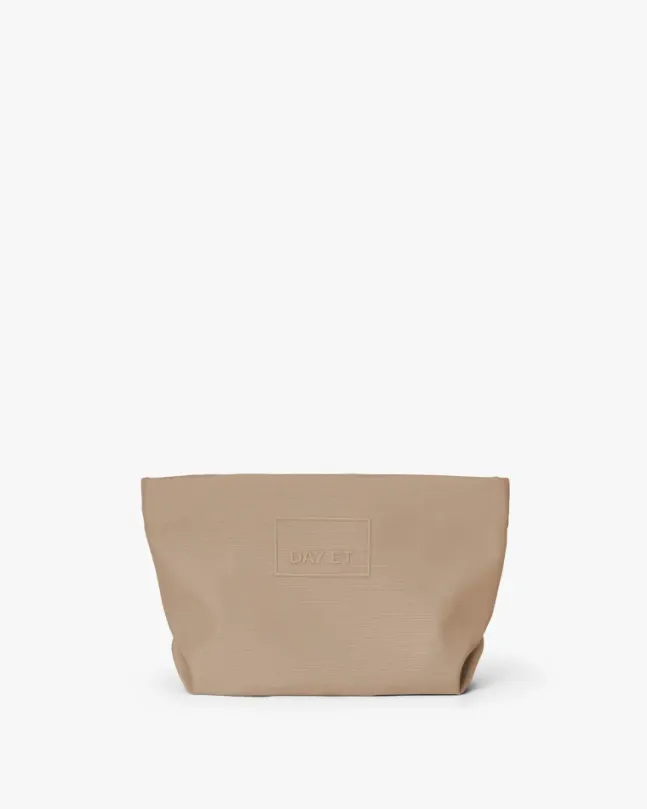 Day RE-Mono Pouchy S Brush Beige