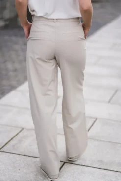 Dena 874 Light Sand Stripe Regular