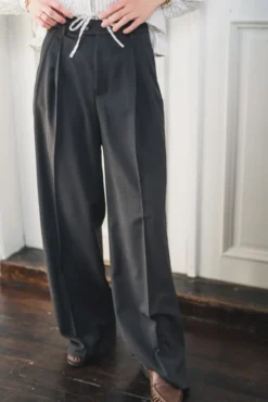 Dori Super Wide Dark Brown
