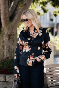 Edie Shirt Poppy Bouquet