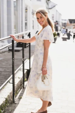 Eleni Delicate Flower Dress Creme