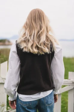 Emma Vest Black Coffee