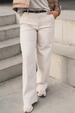 Erica 825 Oat Milk Stripe Regular
