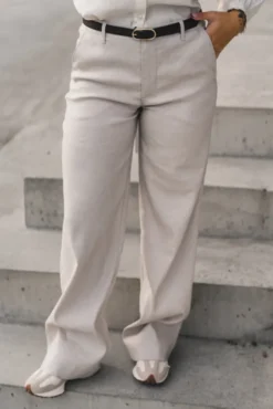Erica 769 Sand Linen Regular