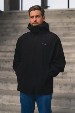 Fane Jacket Black