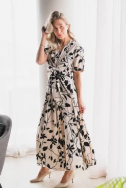 Faye Dress Mono Floral