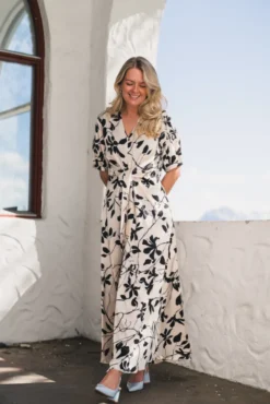 Faye Dress Mono Floral