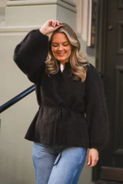 Fredrikke Chunky Cardigan Dark Brown