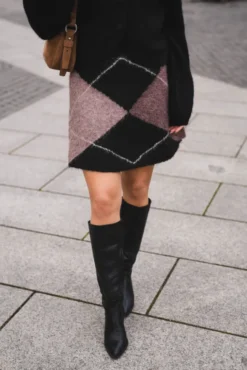 Gisa Check Fluff Knit Skirt Dark Brown