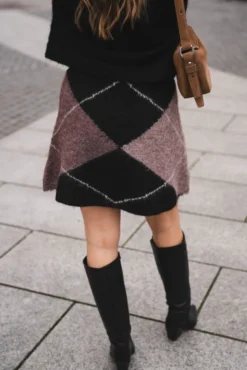 Gisa Check Fluff Knit Skirt Dark Brown
