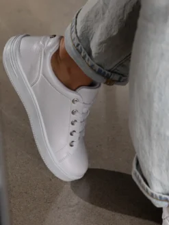 Gorbio Low White