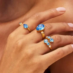 Halo Ring Gold Ice Blue