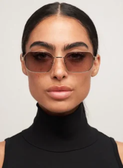 Hannah Gold/Smokey Brown