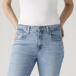 725 High Rise Bootcut Jeans Blue Wave Light Wash