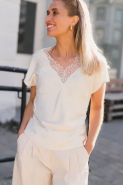Idun Lace SS Blouse Offwhite