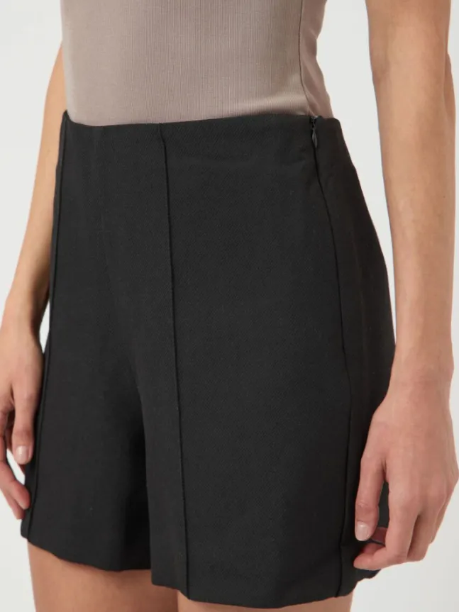 Ilea HW New Shorts Black