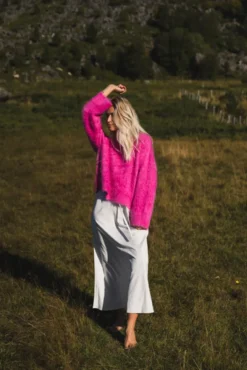 Josefine White