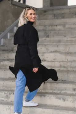 Klipra Coat Black