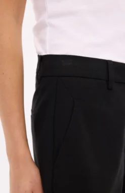 Kylie 396 Black Regular