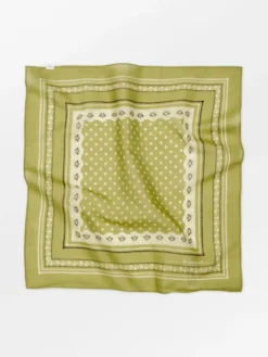 Lacia Cotta Scarf Golden Cypress Green