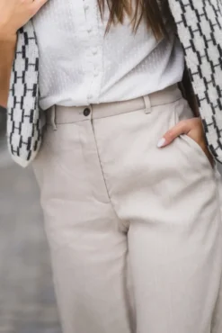 Laura 769 Sand Linen Regular